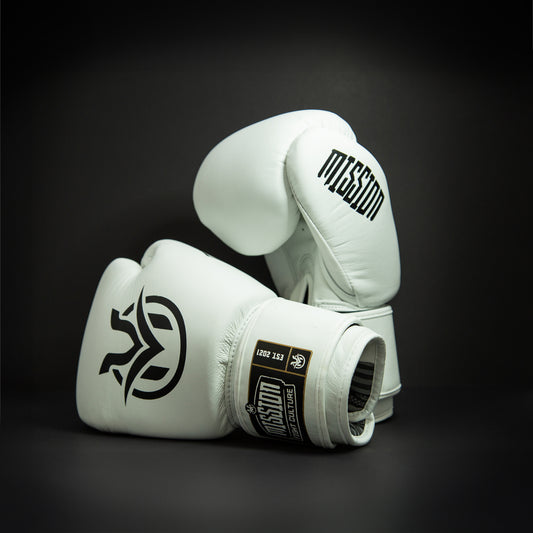 TC02 Muay Thai Boxing Gloves White - Velcro