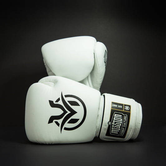 TC02 Muay Thai Boxing Gloves White - Velcro
