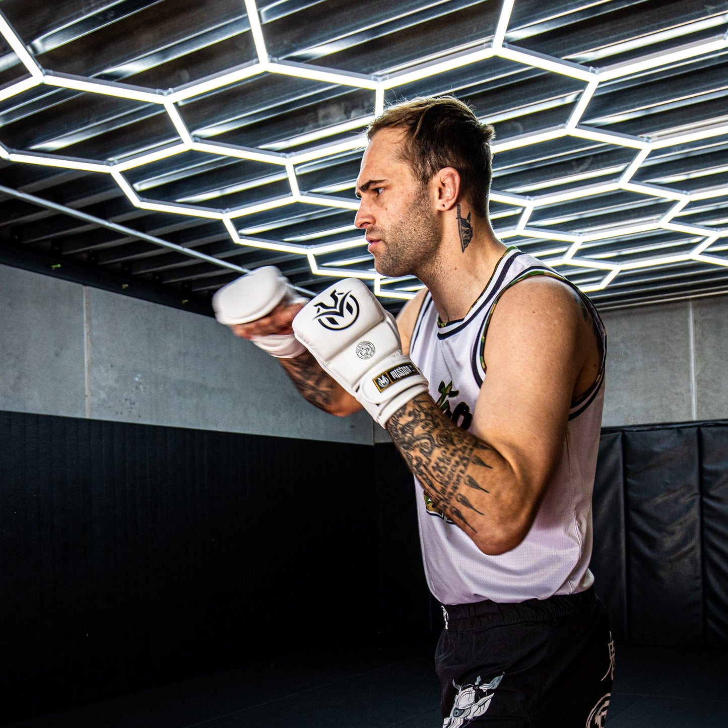 TC03 MMA Sparring Gloves White - Velcro